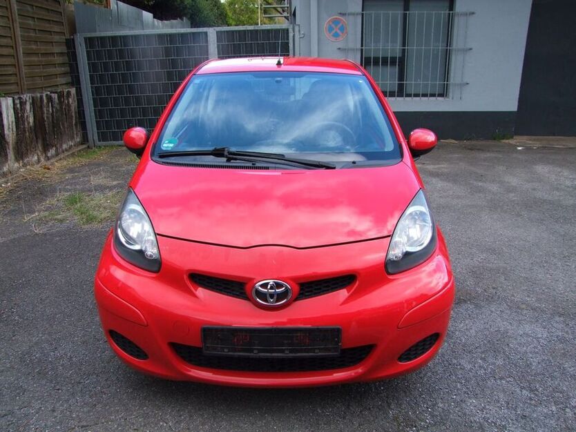 Aygo (X)