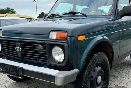 Lada Niva 86.000 km 3.899 € Oberkrämer 16727
