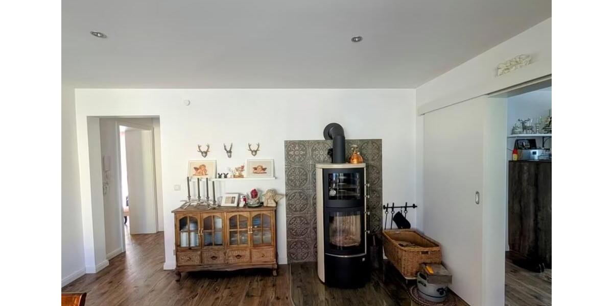 Modernisierte Eigentumswohnung im EG 3 zimmer