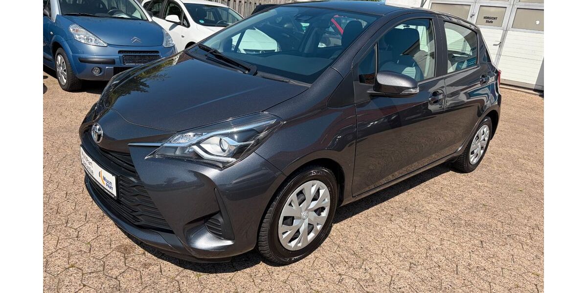 Toyota Yaris 28.700 km 11.990 &euro; Rhauderfehn 26817