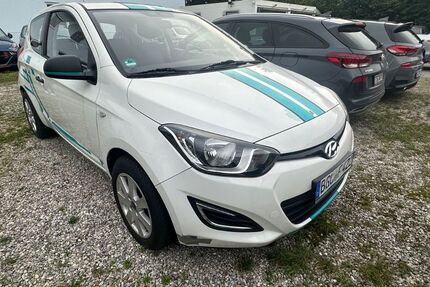 Hyundai i20 95.000 km 1.999 € München 81829