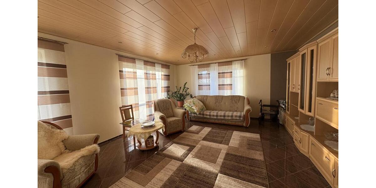 Mehrfamilienhaus, Wohnhaus Haina (Kloster) - 5 Zimmer, 166 m&sup2;, 1.600&euro; | Angebot:26319502