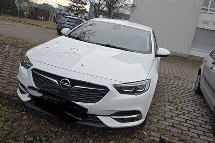 Opel Insignia 223.000 km 8.900 &euro; Weiterstadt 64331