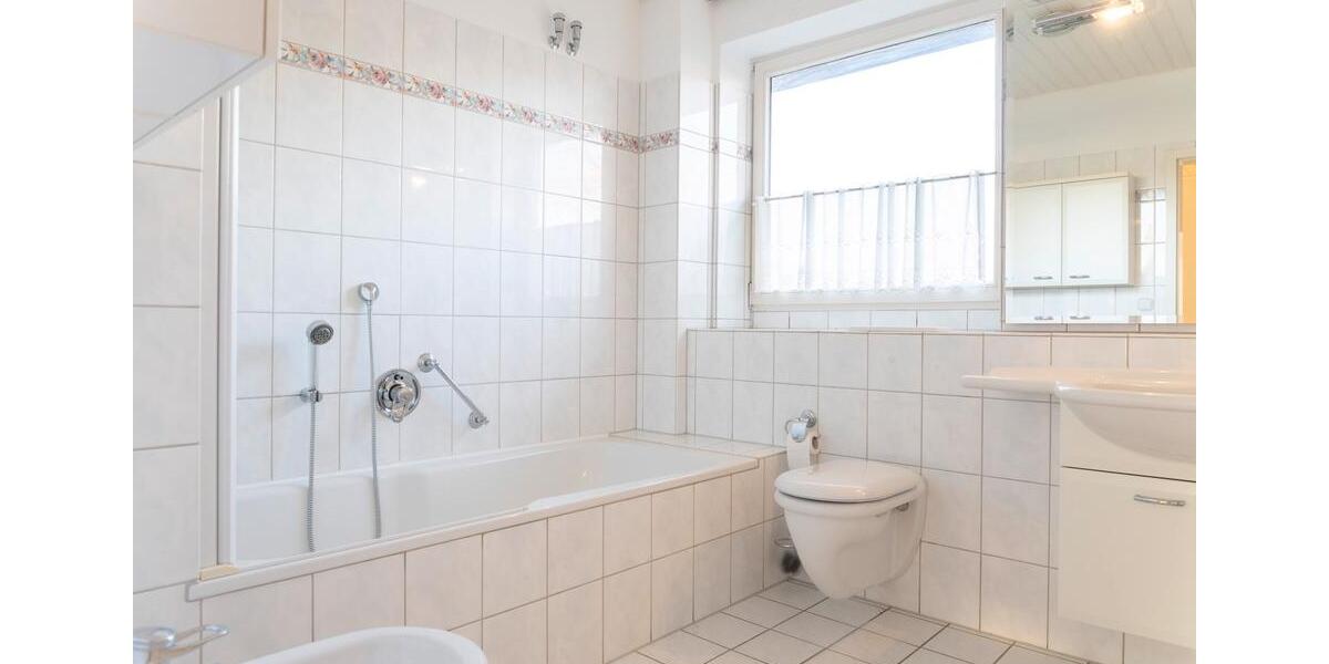 Reihenhaus Plön - 4 Zimmer, 121 m&sup2;, 1.750&euro; | Angebot:26162575