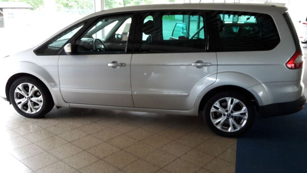 Ford Galaxy 102.690 km 9.100 € Gifhorn 38518