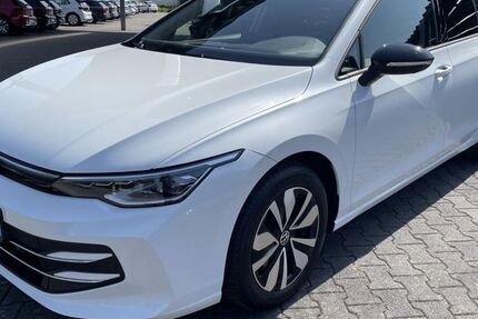 VW Golf 24.480 km 29.898 € Büren 33142