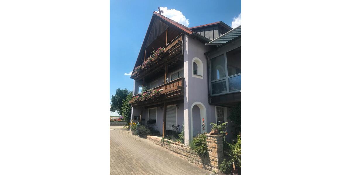 Wohnung in einem Ortsteil von Leutershausen zu vermieten 12 zimmer