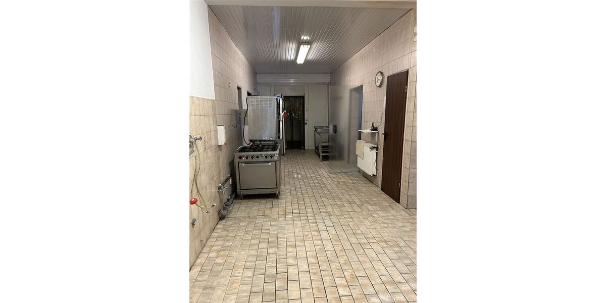 Im Herzen von Nienburg: Interessante Gewerbeeinheit in TOP Lage mit Ladenlokal, Wohnung und Halle - Gewerbeobjekt Nienburg (Weser) | Angebot:26489508