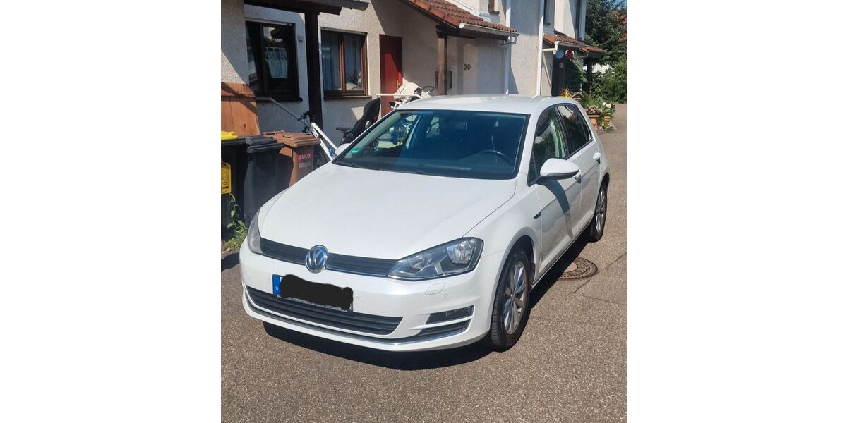 VW Golf 137.014 km 9.400 &euro; Baden-Baden 76532