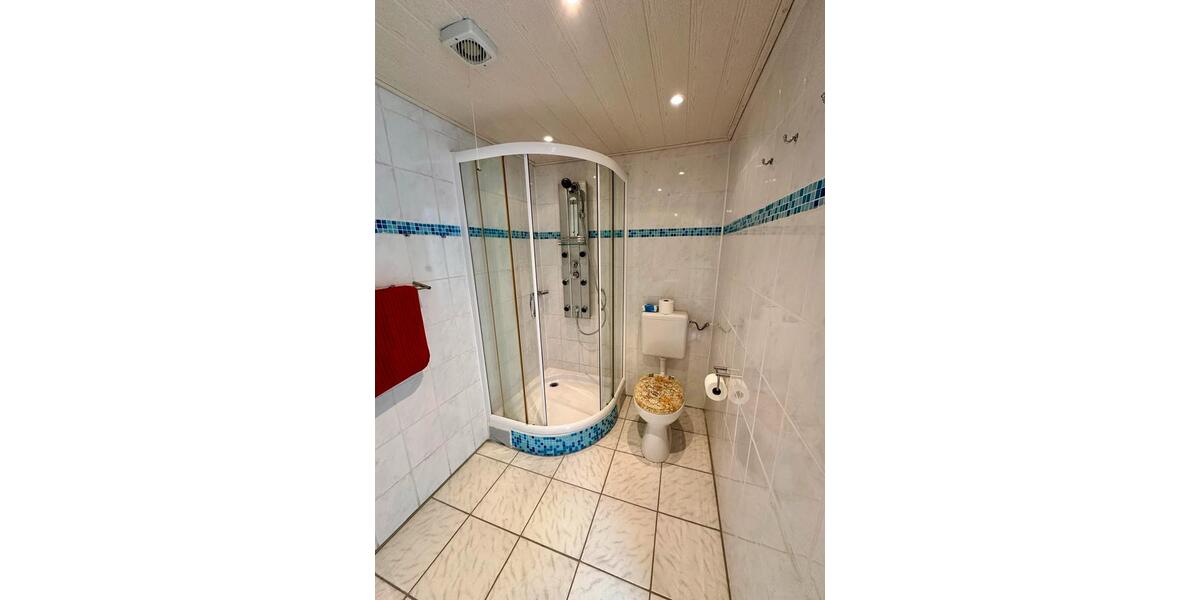 Erdgeschoßwohnung Schleswig - 4 Zimmer, 140 m&sup2;, 1.000&euro; | Angebot:26414293