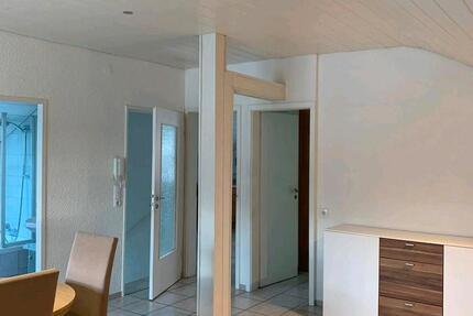 Möblierte großzügige 3 Zimmer Dachgeschosswohnung mit Balkon 3 zimmer