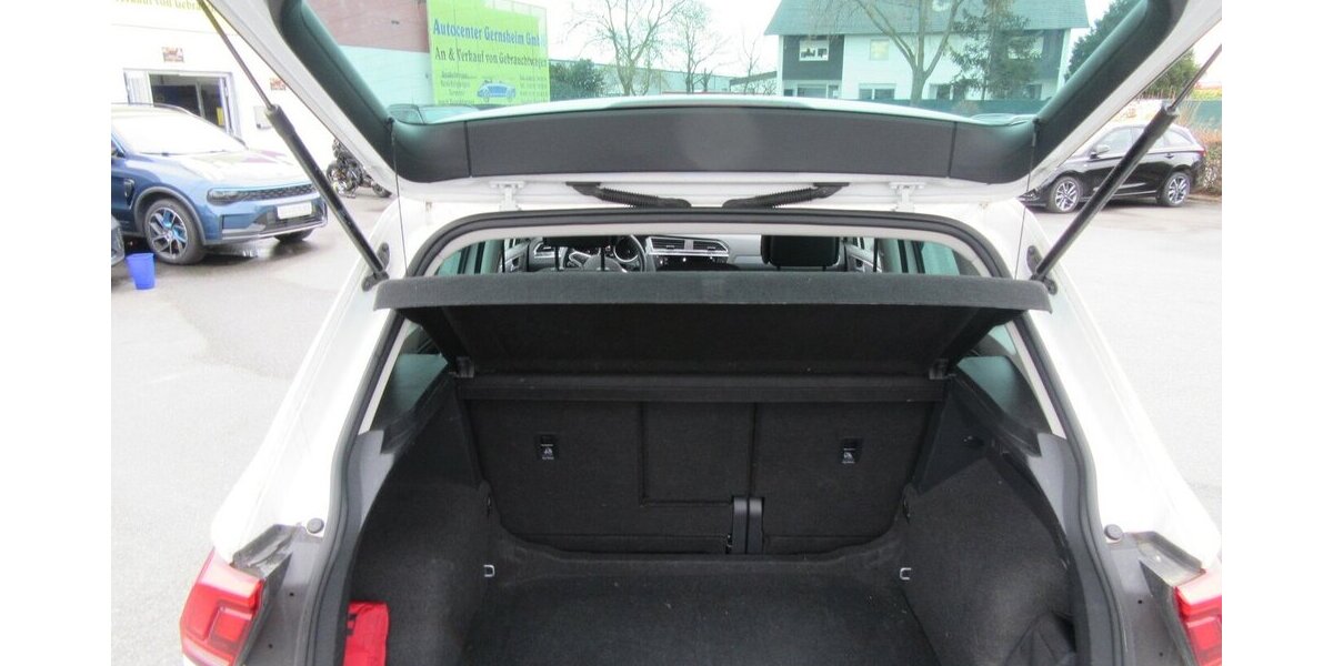 VW Tiguan Active 1.5, NAVI, LED 88.000 km 24.890 € Gernsheim 64579