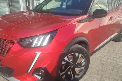 Peugeot 2008 40.167 km 17.440 € Brandenburg an der Havel 14772