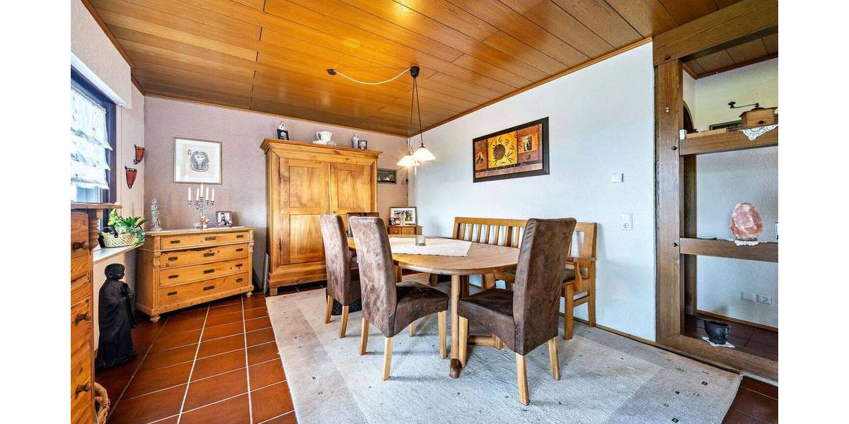 Einfamilienhaus Sinsheim Steinsfurt - 6 Zimmer, 241 m&sup2;, 639.000&euro; | Angebot:25997189