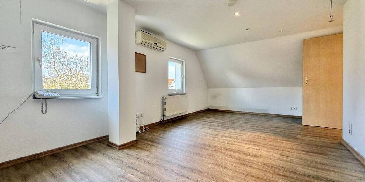 Einfamilienhaus Leegebruch - 7 Zimmer, 295 m&sup2;, 460.000&euro; | Angebot:26276672