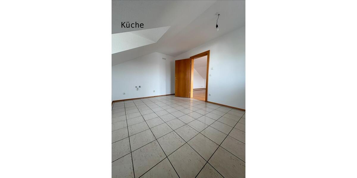 Dachgeschoßwohnung Hauzenberg - 4 Zimmer, 85 m&sup2;, 650&euro; | Angebot:25456498