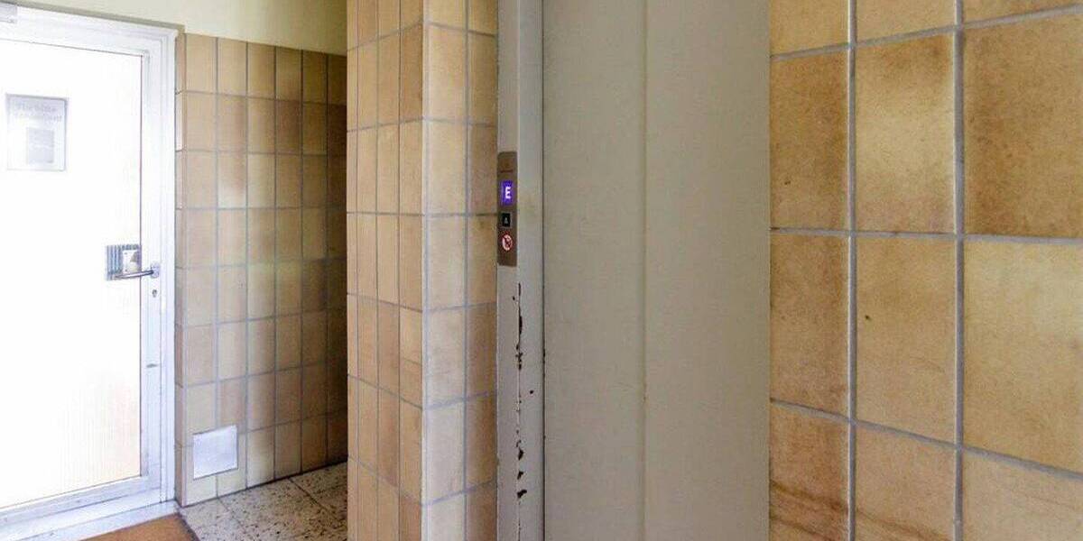 Etagenwohnung Weil am Rhein - 2 Zimmer, 82 m&sup2;, 1.500&euro; | Angebot:26866044