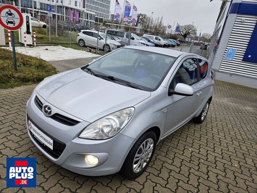 i20