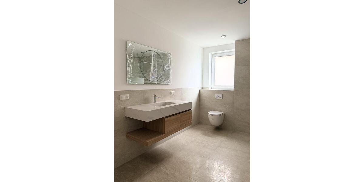 Einfamilienhaus Warburg - 5 Zimmer, 230 m&sup2;, 2.050&euro; | Angebot:26183253