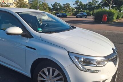 Renault Megane 66.000 km 8.700 &euro; Dessau-Roßlau 06844
