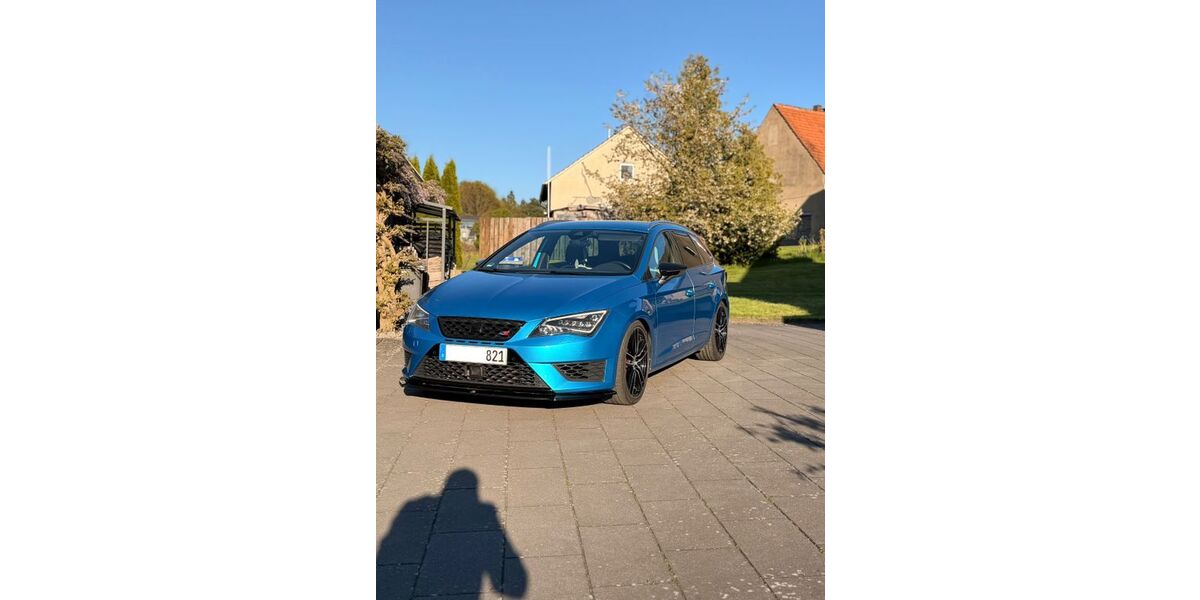 Seat Leon 122.000 km 17.199 &euro; Horn-Bad Meinberg 32805