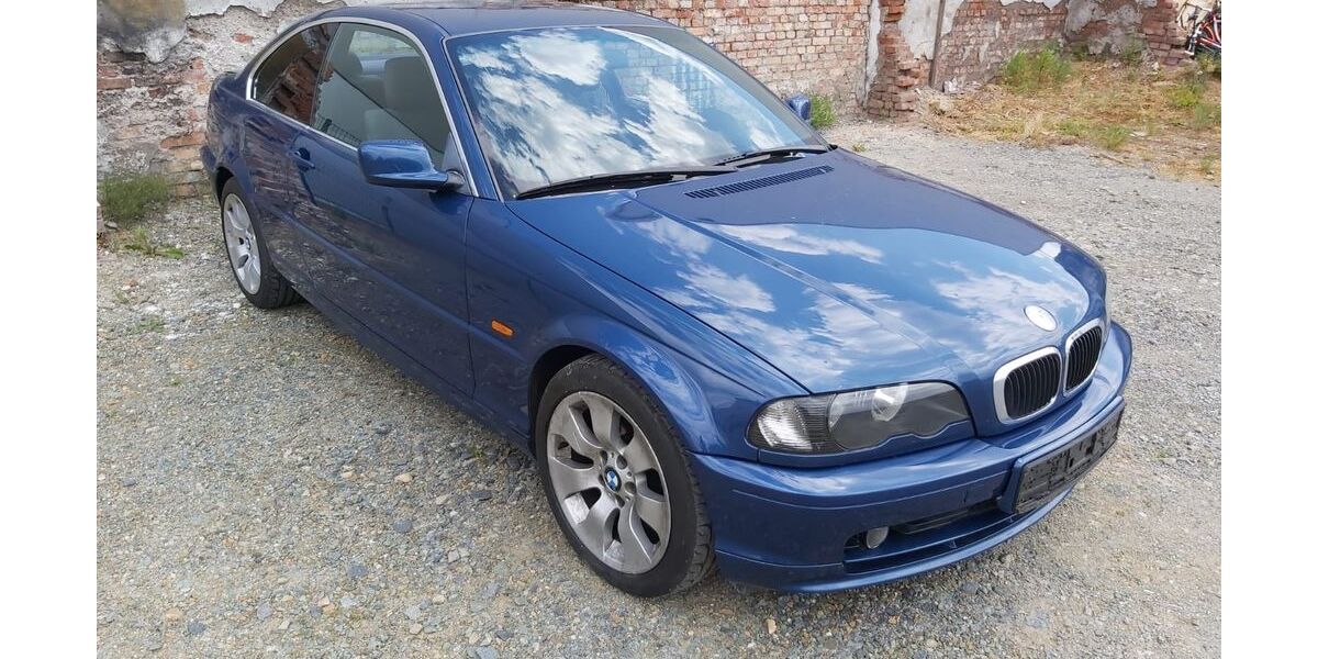 BMW 323 320.000 km 2.500 &euro; Zwickau 08056