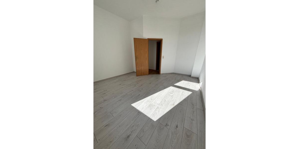 Etagenwohnung Demmin - 4 Zimmer, 82 m&sup2;, 492&euro; | Angebot:22210975