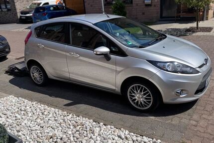 Ford Fiesta 142.000 km 4.090 € Titz 52445