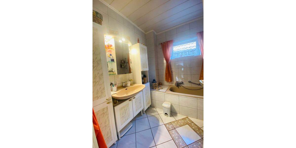 Zwei Häuser auf einem Grundstück 9 zimmer