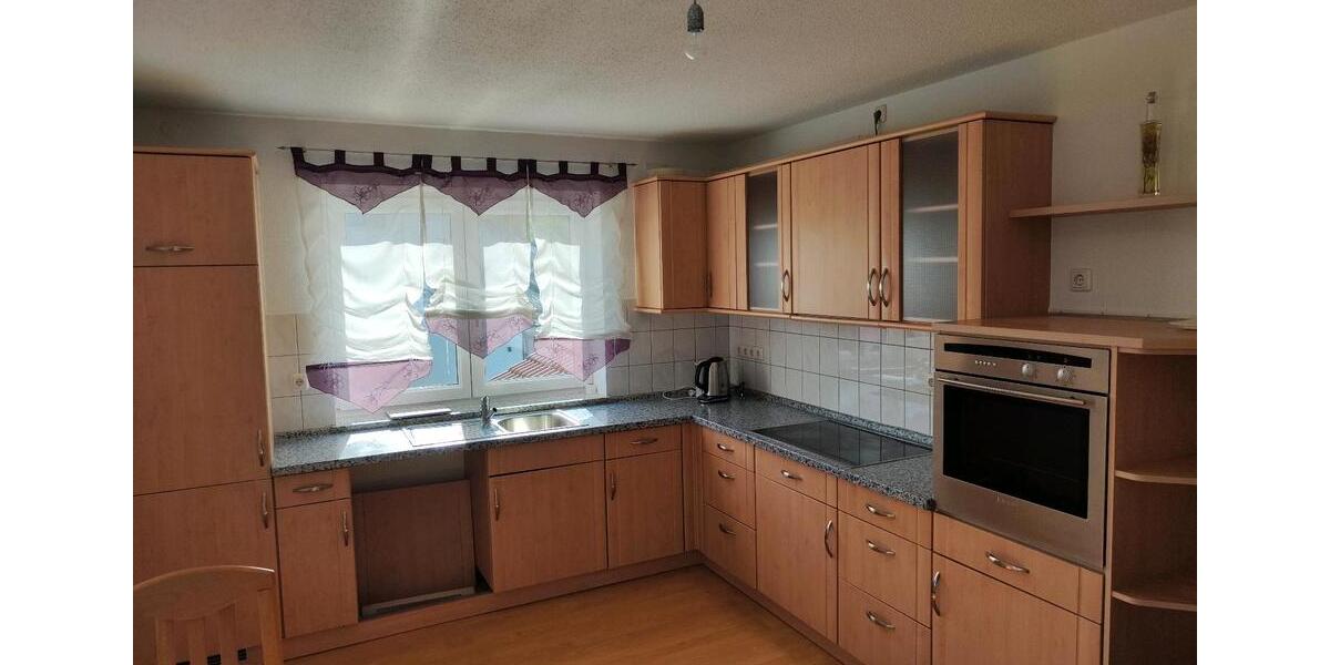Etagenwohnung Traunreut St. Georgen - 4 Zimmer, 124 m&sup2;, 1.500&euro; | Angebot:26051561