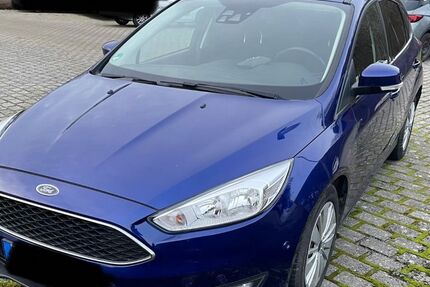 Ford Focus 124.800 km 4.999 &euro; Weinbach 35796