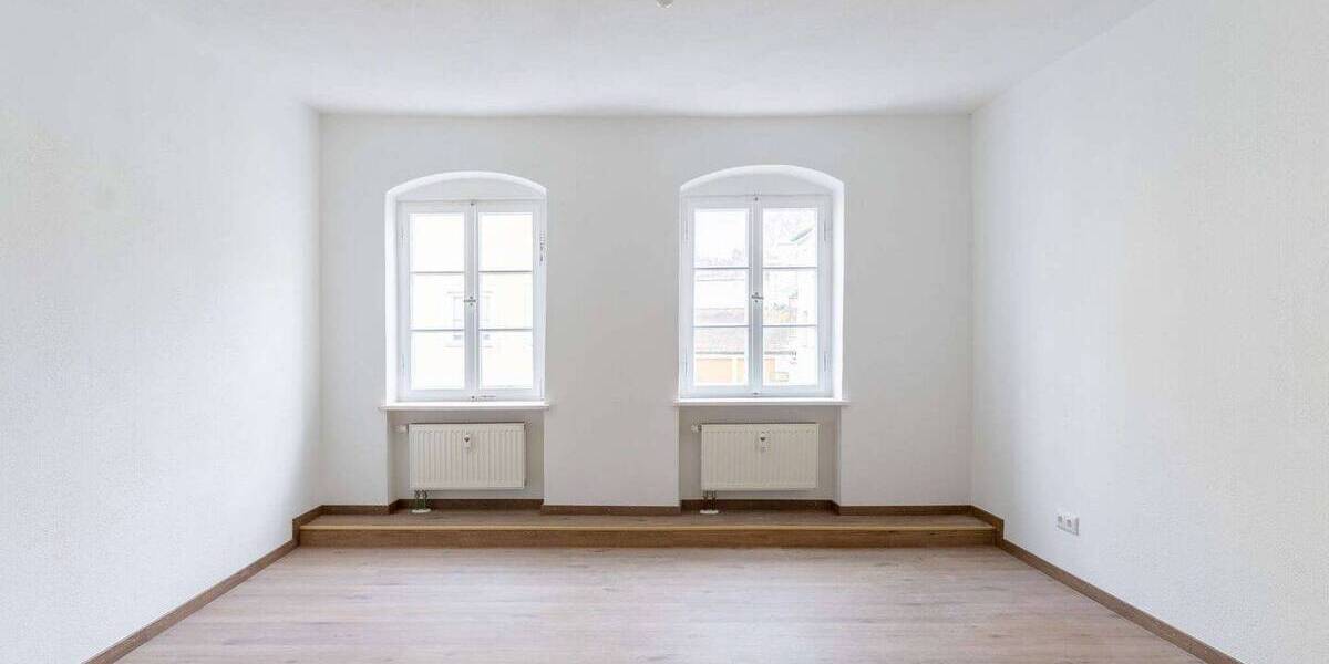 Etagenwohnung Neuburg a.d. Donau Neuburg - 2 Zimmer, 90 m&sup2;, 850&euro; | Angebot:26787610