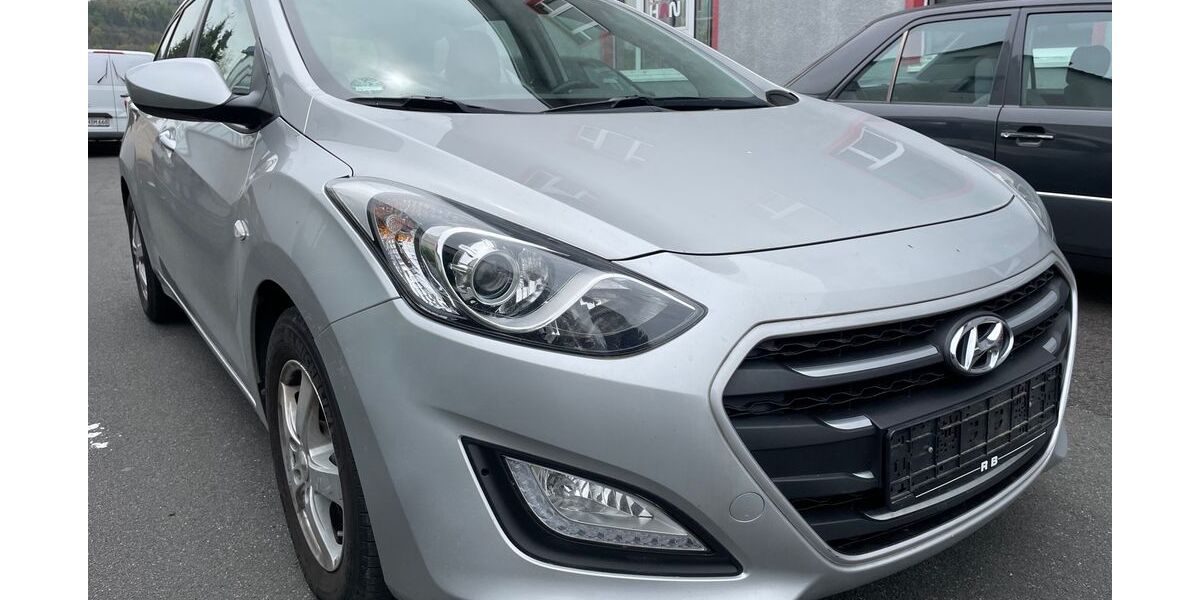 Hyundai i30 189.500 km 6.900 € Dörfles-Esbach 96487