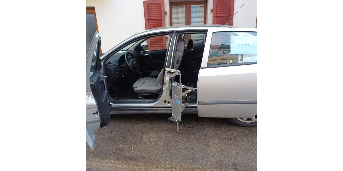 Opel Astra 58.000 km 3.900 &euro; Steinen 79585