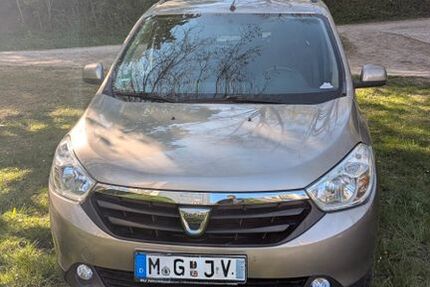 Dacia Lodgy 113.000 km 5.250 &euro; München 80469