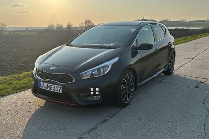 Kia ceed / Ceed 158.000 km 10.500 &euro; Essenbach 84051