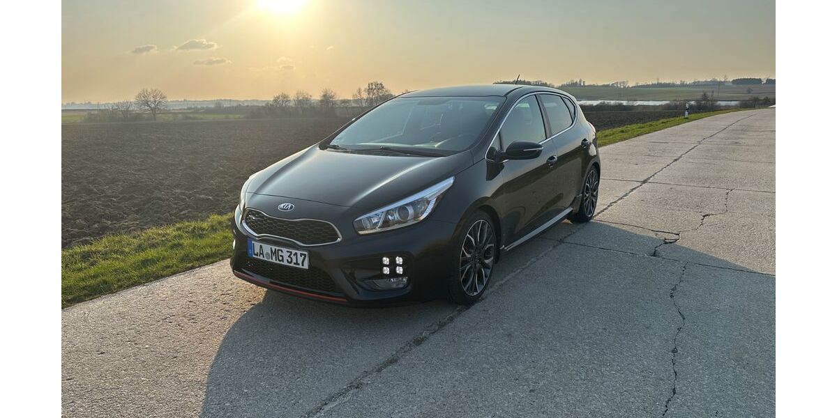 Kia ceed / Ceed 158.000 km 10.500 &euro; Essenbach 84051