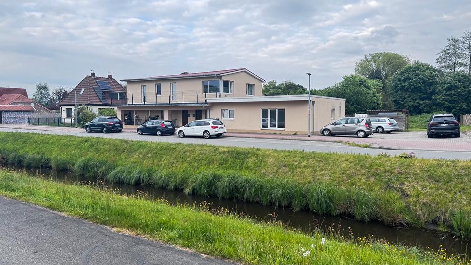 Mehrfamilienhaus, Wohnhaus Ostrhauderfehn - 18 Zimmer, 410 m&sup2;, 790.000&euro; | Angebot:27034984