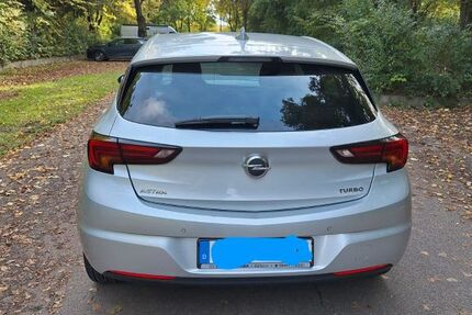 Opel Astra 102.000 km 13.500 € Regensburg 93049
