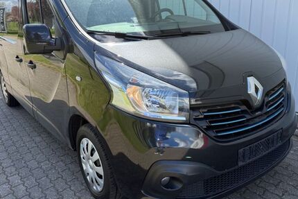 Renault Trafic 249.000 km 7.600 &euro; Wesel 46485