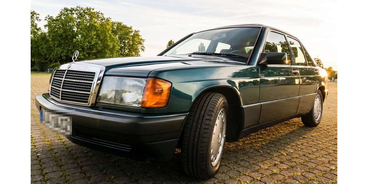 Mercedes-Benz 190 96.850 km 24.900 &euro; Stuttgart 70188