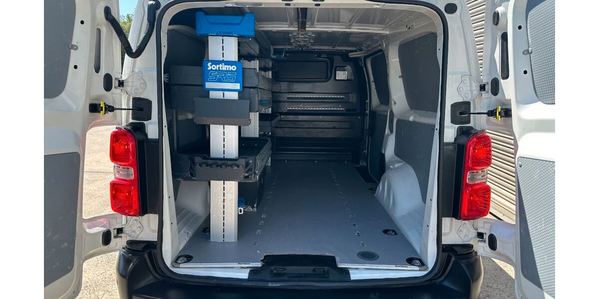 Opel Vivaro 134.247 km 14.900 &euro; Sindelfingen 71065