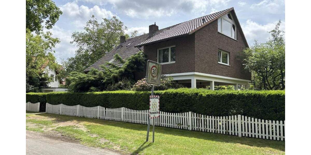 Einfamilienhaus Bramsche - 8 Zimmer, 227 m&sup2;, 370.000&euro; | Angebot:25743259