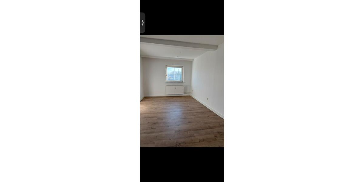 Dachgeschoßwohnung Niestetal - 3 Zimmer, 104 m&sup2;, 930&euro; | Angebot:25406594