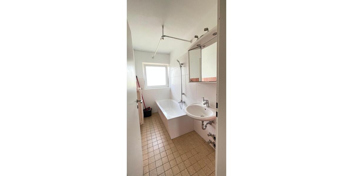 Etagenwohnung Celle Altencelle - 4 Zimmer, 83 m&sup2;, 630&euro; | Angebot:26400065