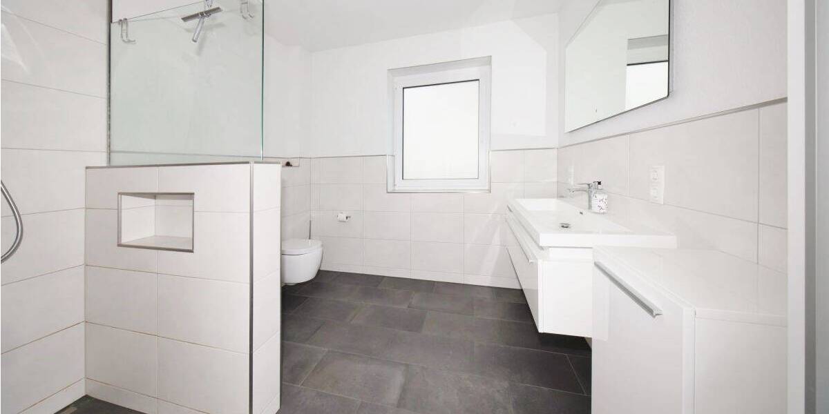 Etagenwohnung Wilhelmshaven Neuengroden - 3 Zimmer, 73 m&sup2;, 230.000&euro; | Angebot:26825667
