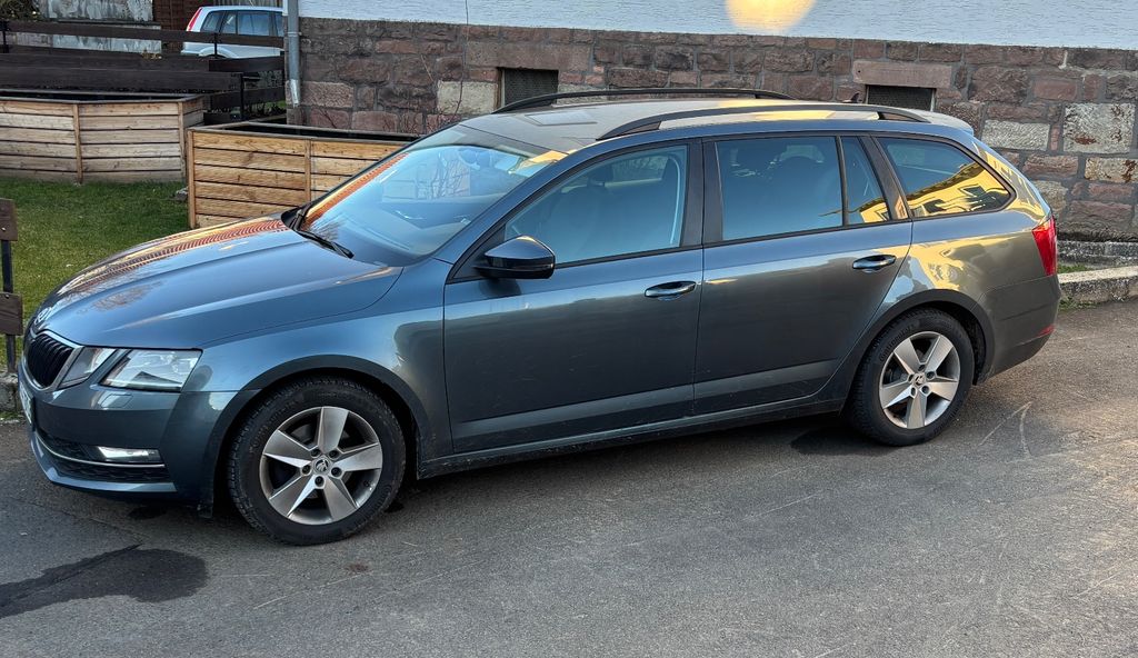 Skoda Octavia 113.000 km 14.200 &euro; Wartenberg 36367
