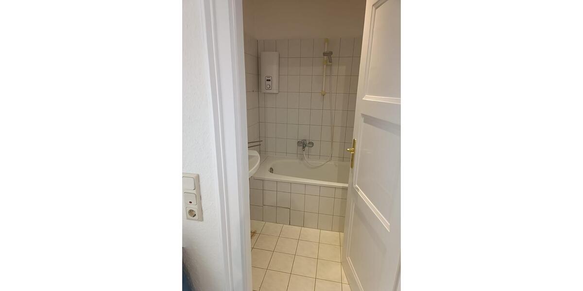 Etagenwohnung Mannheim Fahrlach - 4 Zimmer, 100 m&sup2;, 1.049&euro; | Angebot:25932426