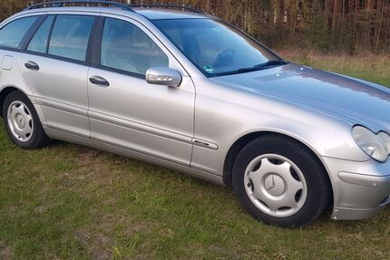 Mercedes-Benz C 180 304.037 km 1.500 &euro; Falkenberg 16259