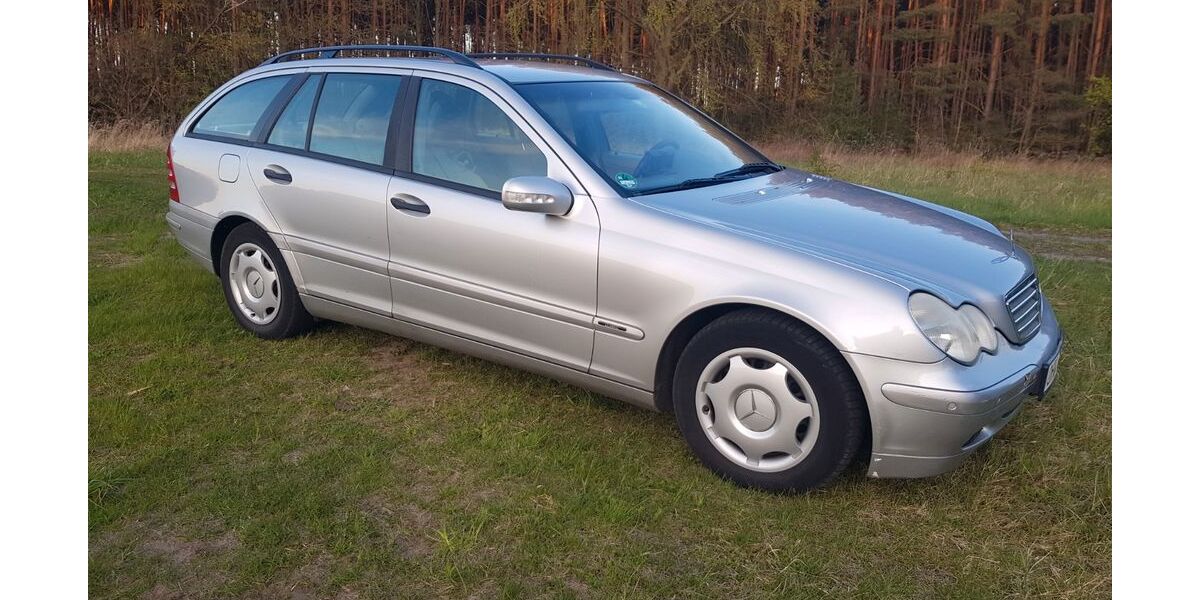 Mercedes-Benz C 180 304.037 km 1.500 &euro; Falkenberg 16259